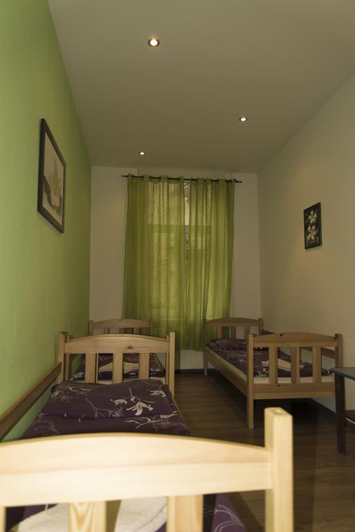 Hostel Yellow Krasków Cameră foto